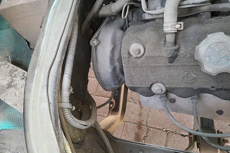 Used Dongfeng Xiaokang K17 2009 1.0L Base Version AF10-06 Engine Bay Right