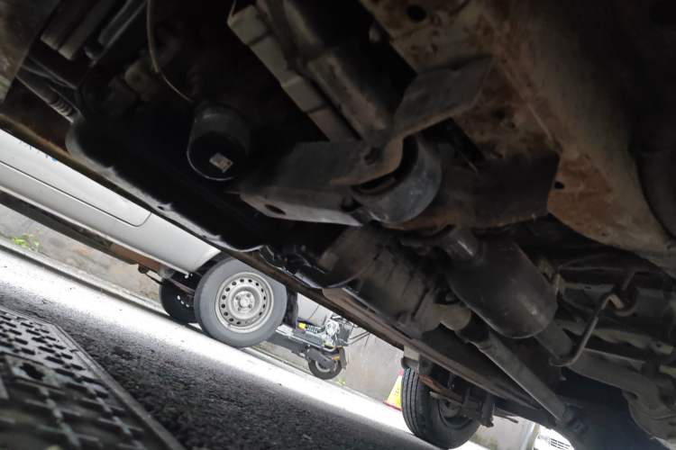 Used Dongfeng Xiaokang K17 2009 1.0L Base Version AF10-06 Chassis Front Left