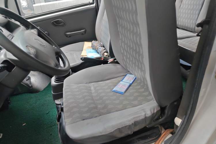 Used Dongfeng Xiaokang K17 2009 1.0L Base Version AF10-06 Left Front Seat