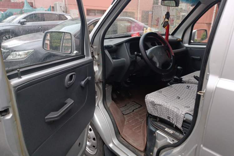 Used Dongfeng Xiaokang K17 2009 1.0L Base Version AF10-06 Driver Seat