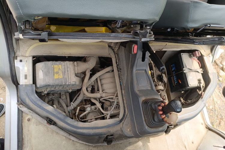 Used Dongfeng Xiaokang K17 2009 1.0L Base Version AF10-06 Engine Bay