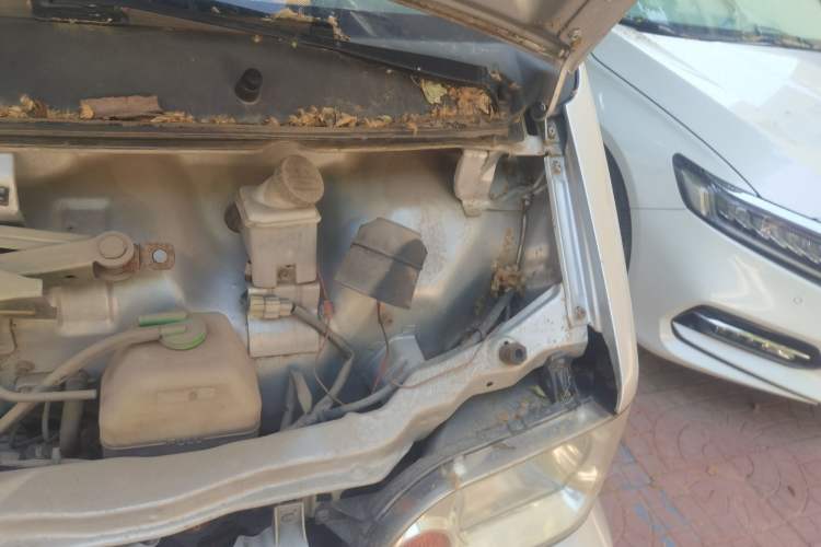 Used Dongfeng Xiaokang K17  Engine Bay Left