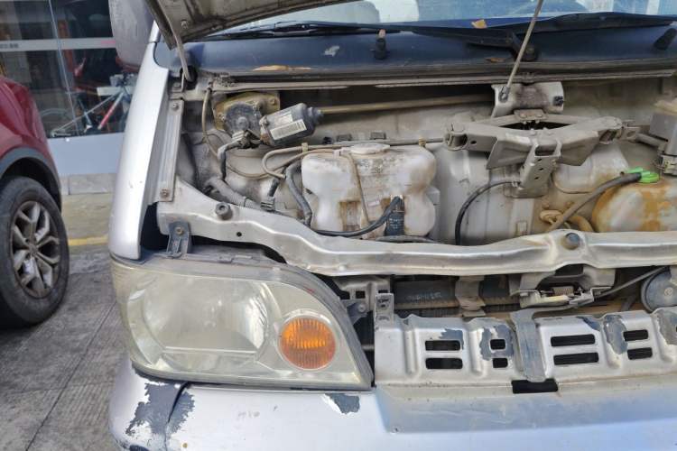 Used Dongfeng Xiaokang K17 2009 1.0L Base Version AF10-06 Engine Bay Right