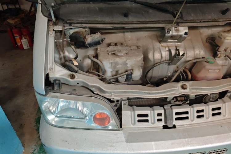 Used Dongfeng Xiaokang K17 2009 1.0L Base Version AF10-06 Engine Bay Right