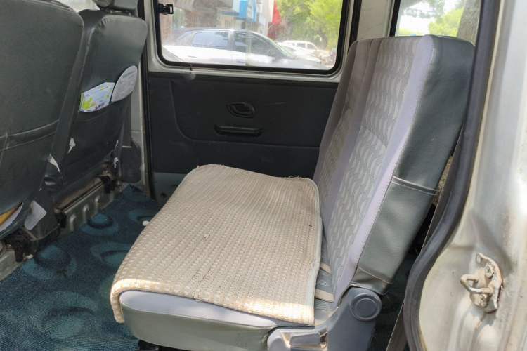 Used Dongfeng Xiaokang K17 2009 1.0L Base Version AF10-06 Left Rear Seat