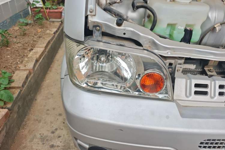 Used Dongfeng Xiaokang K17 2009 1.0L Base Version AF10-06 Right Front Headlight