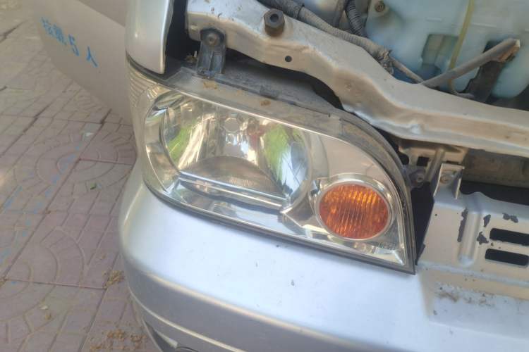 Used Dongfeng Xiaokang K17  Right Front Headlight