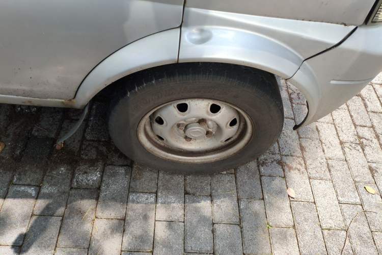 Used Dongfeng Xiaokang K17 2009 1.0L Base Version AF10-06 Right Front Wheel Hub