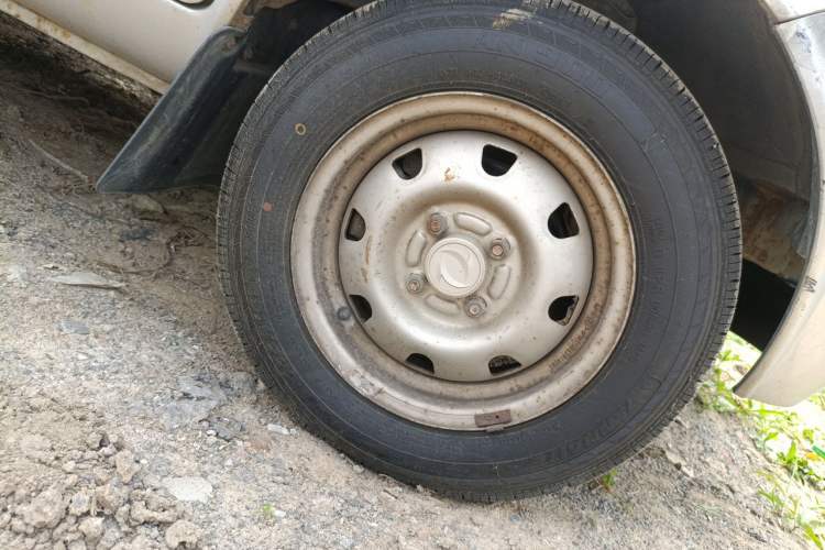Used Dongfeng Xiaokang K17 2009 1.0L Base Version AF10-06 Right Front Wheel Hub