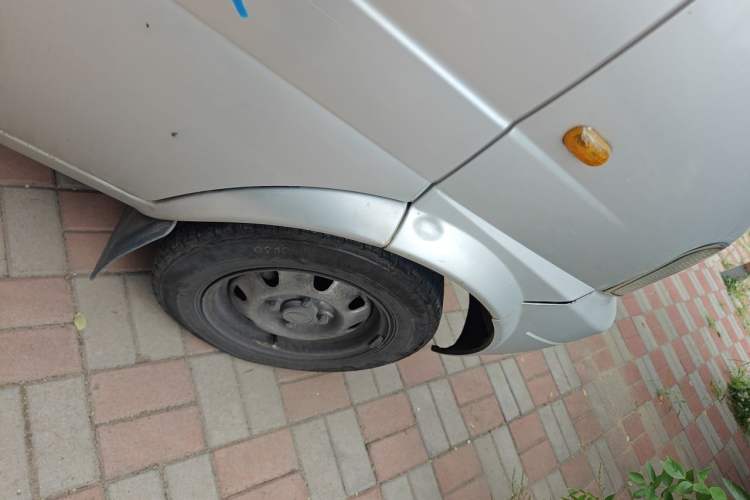 Used Dongfeng Xiaokang K17 2009 1.0L Standard Edition AF10-06 Right Front Wheel Hub