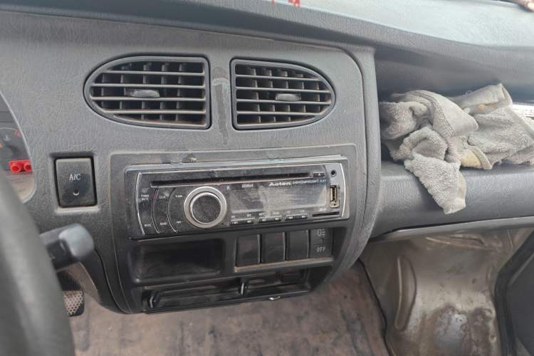 Used Dongfeng Xiaokang K17 2009 1.0L Base Version AF10-06 Audio And AC Panel
