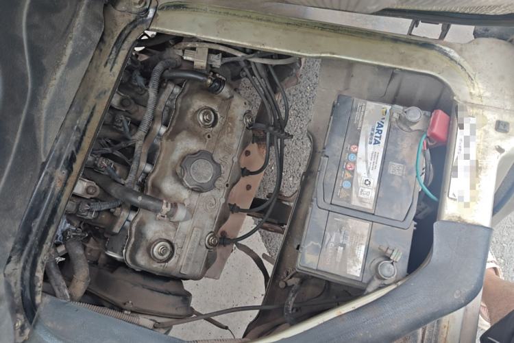 Used Dongfeng Xiaokang K17 2009 1.0L Base Version AF10-06 Engine Bay