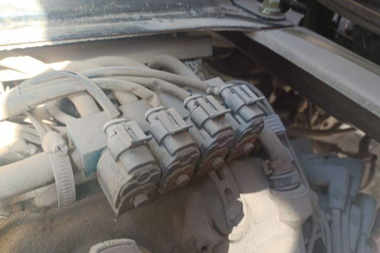 Used Dongfeng Xiaokang K17 2009 1.0L Base Version AF10-06 Engine Bay Left