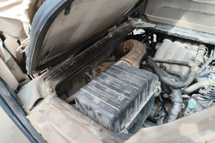 Used Dongfeng Xiaokang K17 2009 1.0L Base Version AF10-06 Engine Bay Right