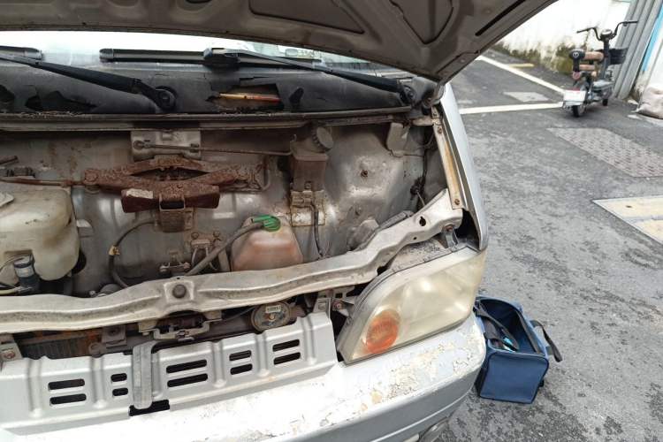 Used Dongfeng Xiaokang V07S 2011 1.0L Base Version AF10-06 Engine Bay Left