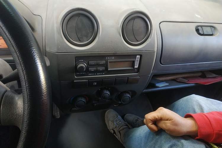 Used Dongfeng Xiaokang V27 2011 1.3L Base Version BG13-20 Audio And AC Panel