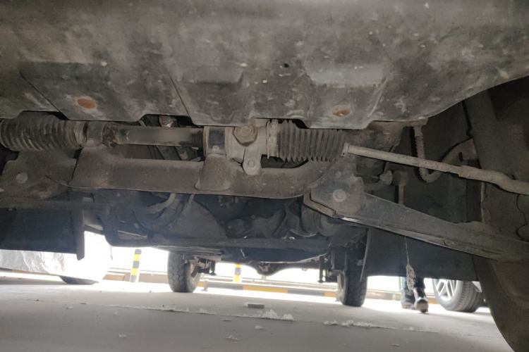 Used Dongfeng Xiaokang V27 2011 1.3L Base Version BG13-20 Chassis Front