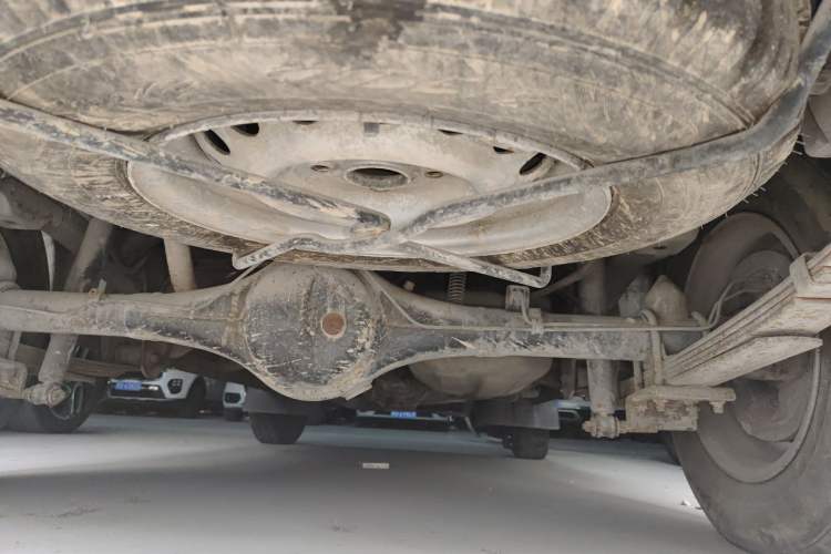 Used Dongfeng Xiaokang V27 2011 1.3L Base Version BG13-20 Chassis Rear