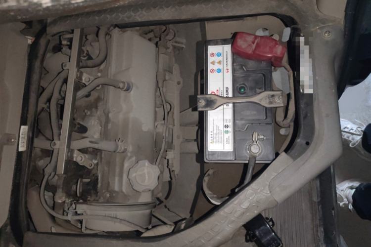Used Dongfeng Xiaokang V27 2011 1.3L Base Version BG13-20 Engine Bay