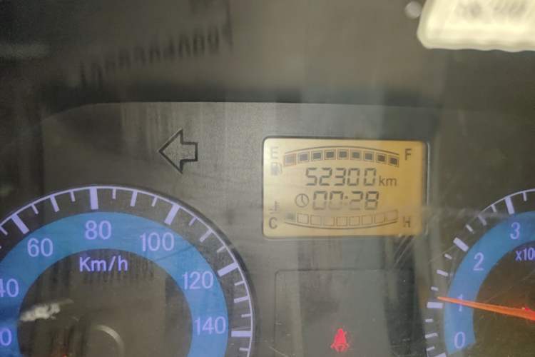 Used Dongfeng Xiaokang V27 2011 1.3L Base Version BG13-20 Odometer Close Up
