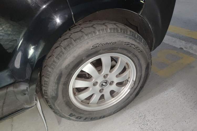 Used Dongfeng Xiaokang V27 2011 1.3L Base Version BG13-20 Right Front Wheel Hub