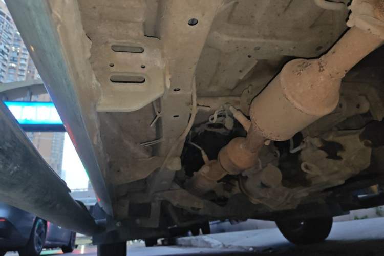 Used Dongfeng Xiaokang V27 2011 1.3L Base Version BG13-20 Chassis Rear Left