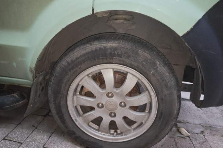 Used Dongfeng Xiaokang V27 2011 1.3L Base Version BG13-20 Right Front Wheel Hub