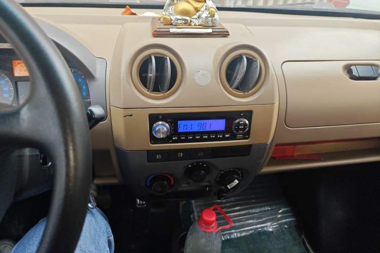 Used Dongfeng Xiaokang V27 2011 1.3L Standard Version BG13-20 Audio And AC Panel