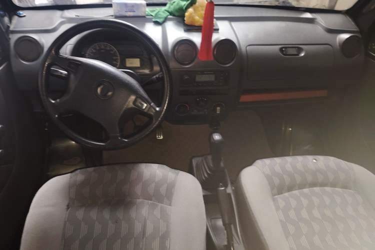 Used Dongfeng Xiaokang V27 2011 1.0L Base Version BG10-01 Center Console