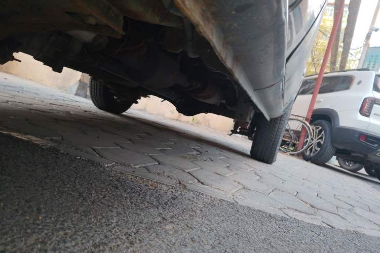 Used Dongfeng Xiaokang V27 2011 1.3L Base Version BG13-20 Chassis Front Left