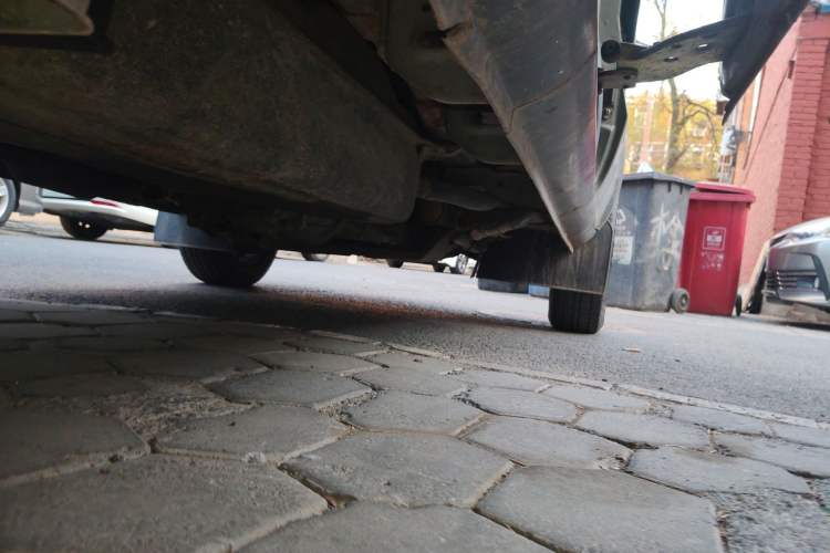 Used Dongfeng Xiaokang V27 2011 1.3L Base Version BG13-20 Chassis Rear Right
