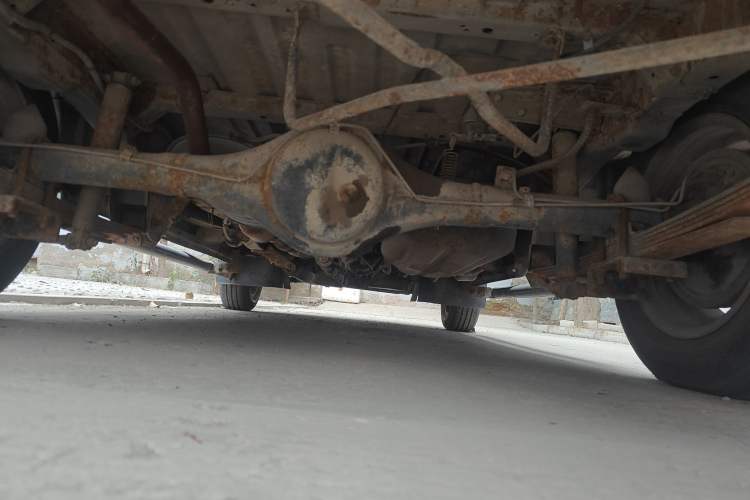 Used Dongfeng Xiaokang V27 2011 1.3L Standard Version BG13-20 Chassis Rear