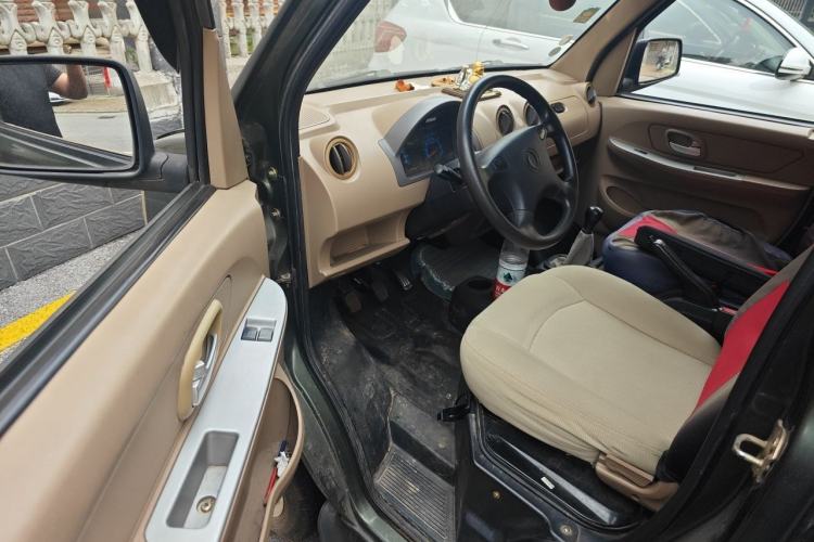 Used Dongfeng Xiaokang V27 2011 1.3L Standard Version BG13-20 Driver Seat