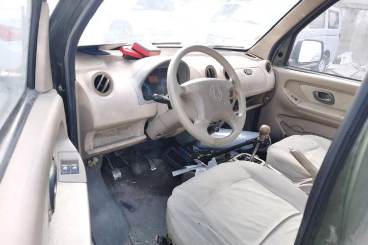 Used Dongfeng Xiaokang V27 2011 1.3L Base Version BG13-20 Driver Seat
