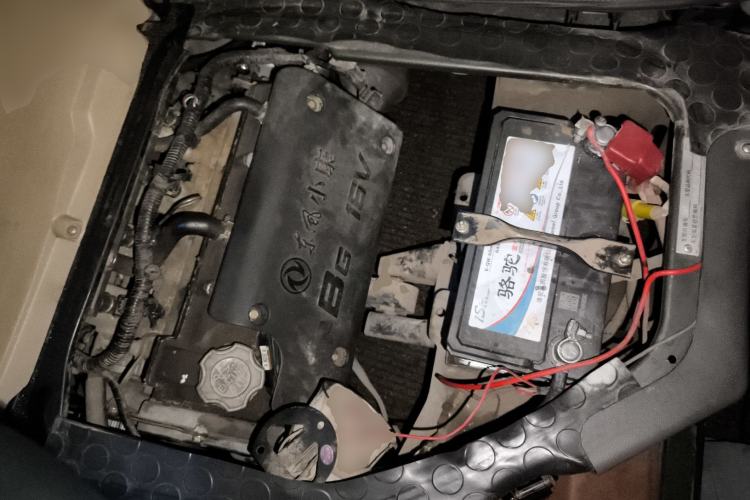 Used Dongfeng Xiaokang V27 2011 1.0L Standard Version BG10-01 Engine Bay