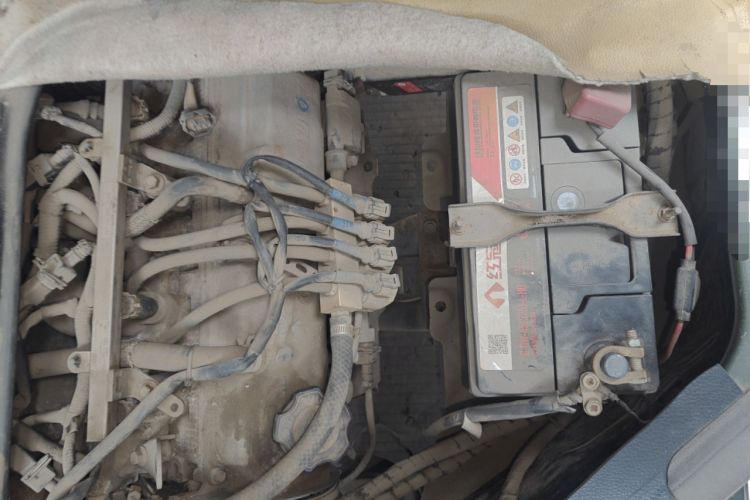 Used Dongfeng Xiaokang V27 2011 1.3L Standard Version BG13-20 Engine Bay Left