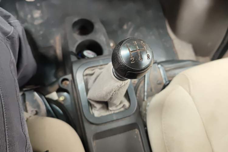 Used Dongfeng Xiaokang V27 2011 1.3L Standard-Plus Extended Version BG13-20 Gear Lever