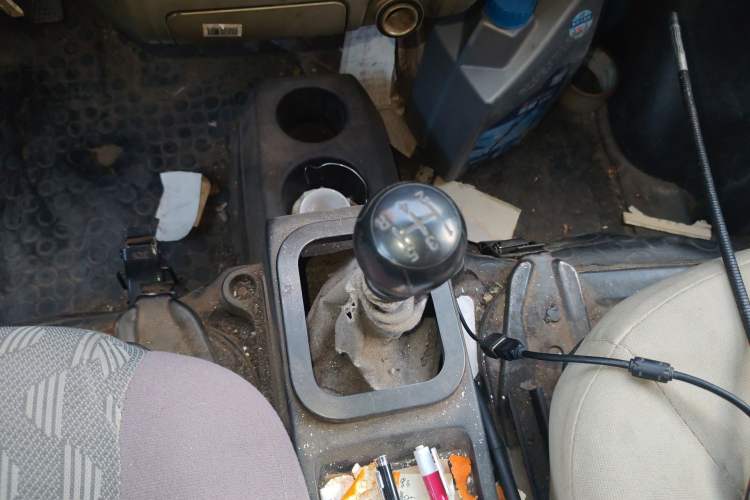 Used Dongfeng Xiaokang V27 2011 1.3L Base Version BG13-20 Gear Lever