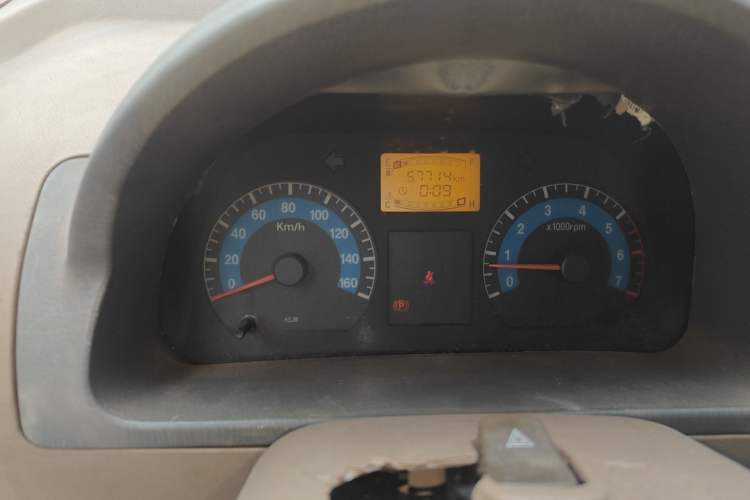 Used Dongfeng Xiaokang V27 2011 1.3L Standard Version BG13-20 Instrument Cluster
