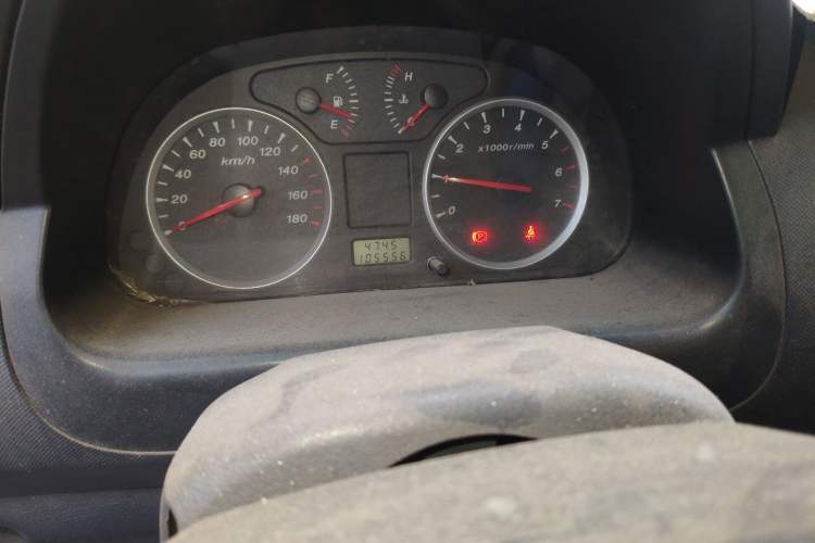 Used Dongfeng Xiaokang V27 2011 1.3L Base Version BG13-20 Odometer Close Up