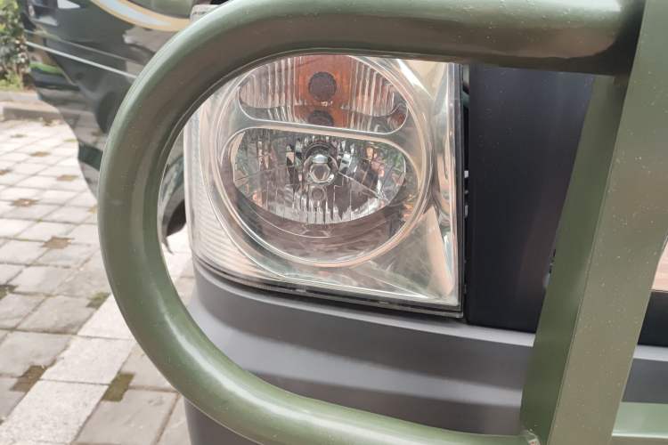 Used Dongfeng Xiaokang V27 2011 1.3L Standard-Plus Extended Version BG13-20 Right Front Headlight