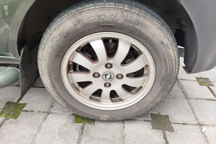 Used Dongfeng Xiaokang V27 2011 1.3L Standard-Plus Extended Version BG13-20 Right Front Wheel Hub