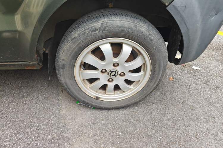 Used Dongfeng Xiaokang V27 2011 1.3L Standard Version BG13-20 Right Front Wheel Hub