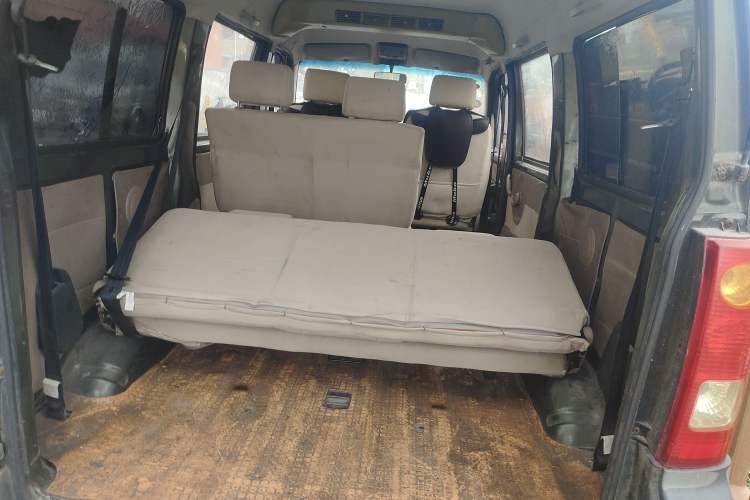 Used Dongfeng Xiaokang V27 2011 1.3L Standard Version BG13-20 Trunk
