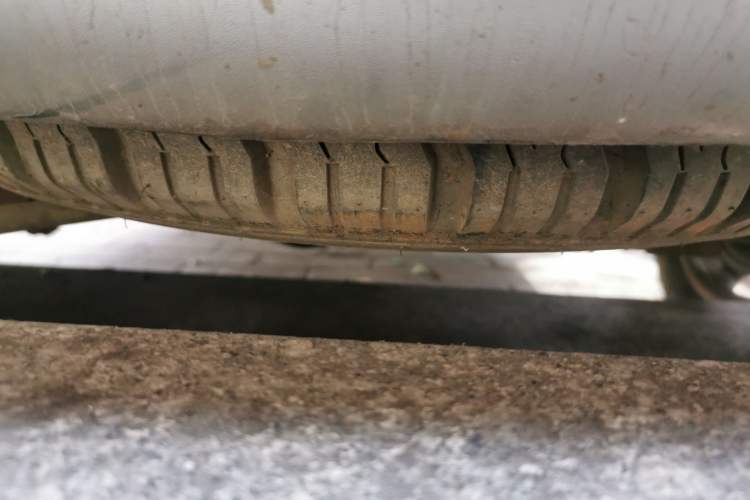 Used Dongfeng Xiaokang V27 2011 1.3L Standard Version BG13-20 Chassis Rear