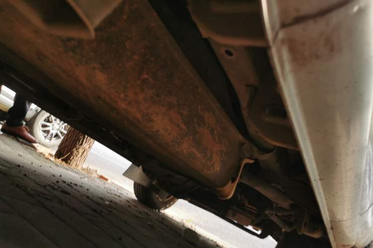 Used Dongfeng Xiaokang V27 2011 1.3L Standard Version BG13-20 Chassis Rear Right