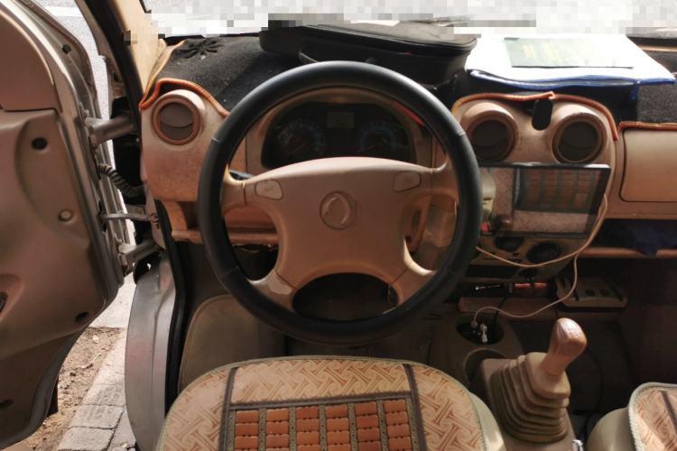 Used Dongfeng Xiaokang V27 2011 1.3L Standard Version BG13-20 Steering Wheel
