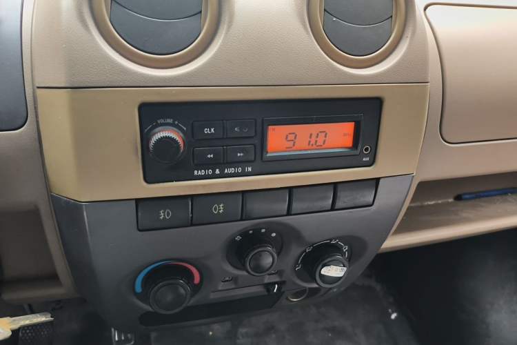 Used Dongfeng Xiaokang V27  Audio And AC Panel