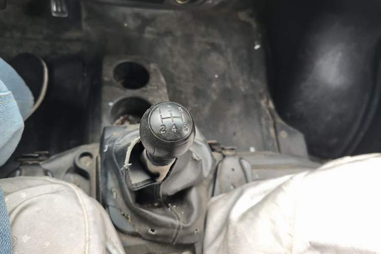 Used Dongfeng Xiaokang V27  Gear Lever
