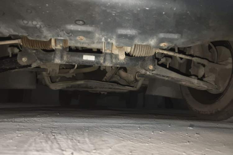 Used Dongfeng Xiaokang V29 2012 1.4L Luxury Version DK13-06 Chassis Front